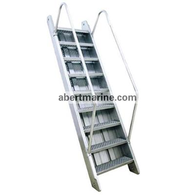 CB* 833-98机舱斜梯